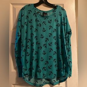 Cute shirt with anchors